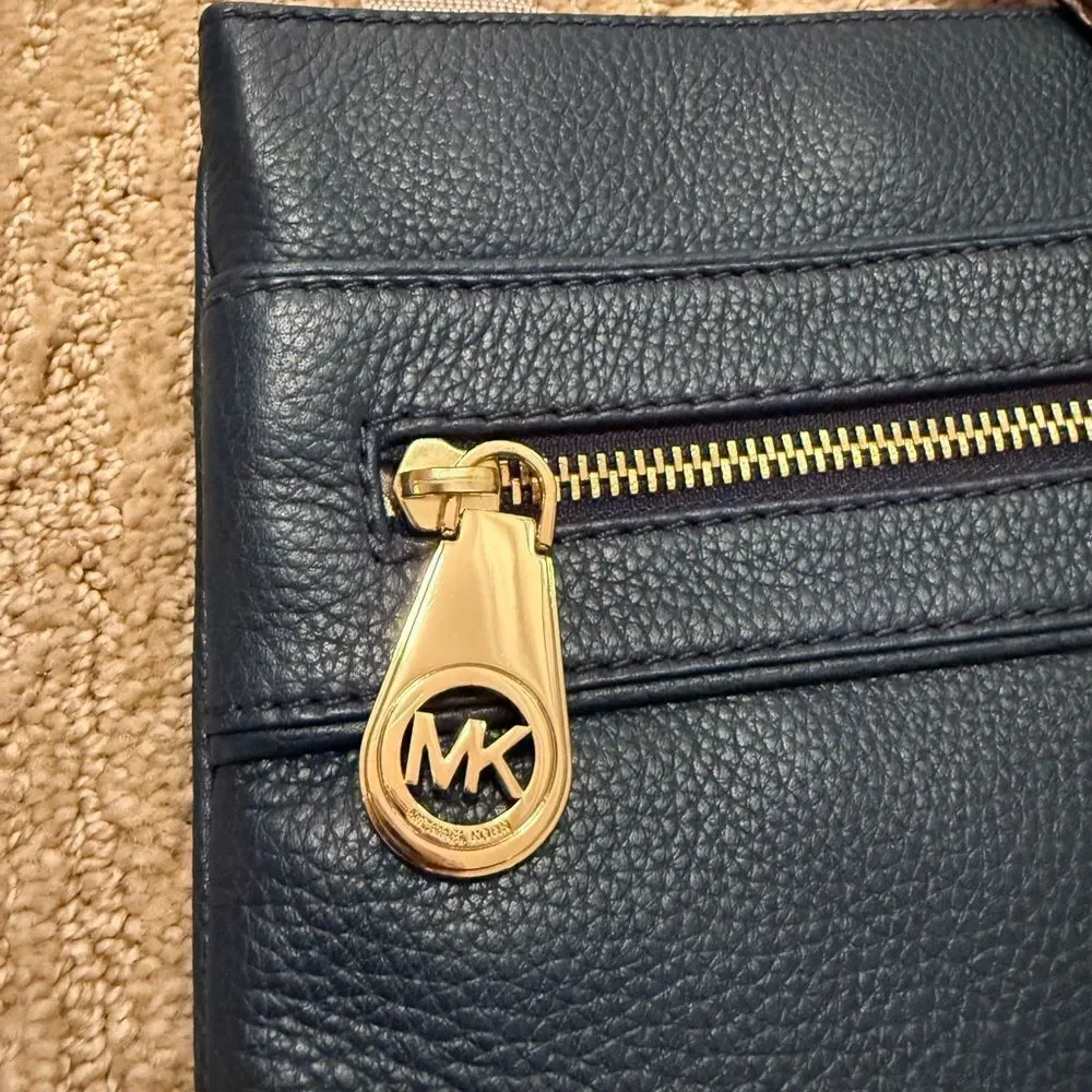 Michael Kors Navy Crossbody Bag - Picture 3 of 6